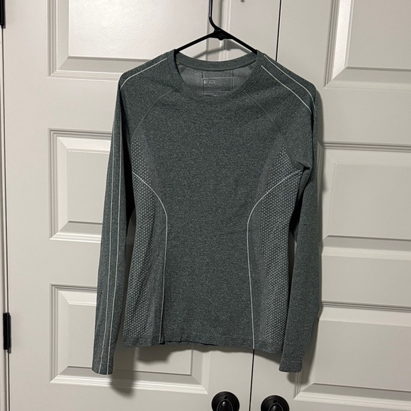 Figs women’s medium green under scrub long sleeve - Picture 1 of 3